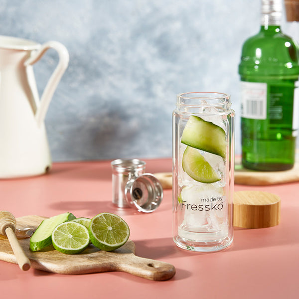 Gimlet cocktail in glass Fressko RISE flask