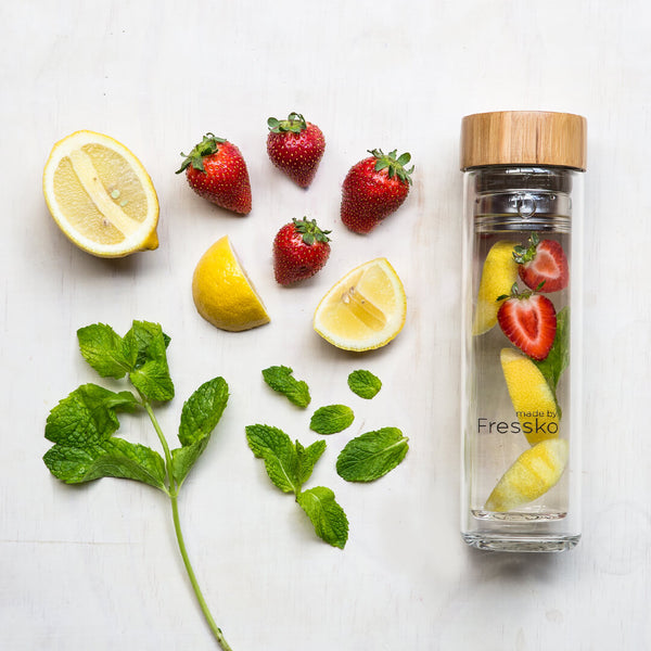 Strawberry lemon and mint water in glass fressko flask